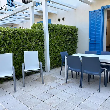Residenza Makari *